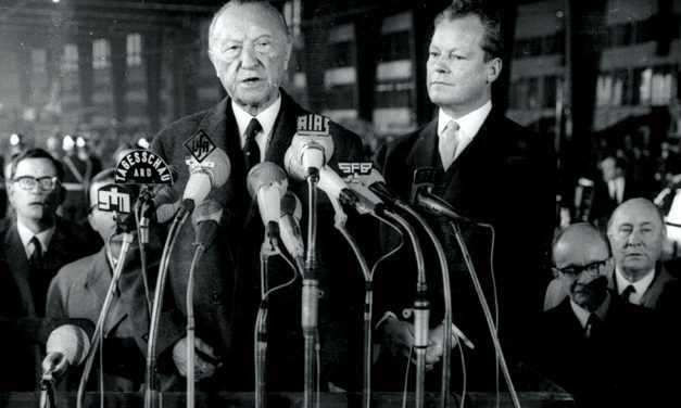 Alemania en el siglo XXI, parte III. Europeísmo de los líderes germanos tras la Segunda Guerra Mundial. Deterioro del Estado del Bienestar como consecuencia del giro neoliberal de Schröeder.