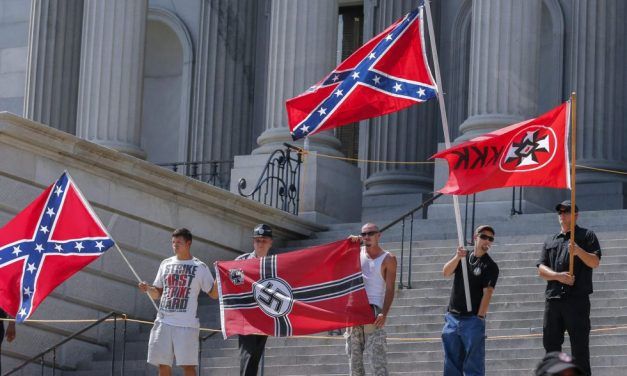 EL CRECIMIENTO DEL SUPREMACISMO BLANCO Y DE LA ACTIVIDAD DE LAS MILICIAS EN ESTADOS UNIDOS.