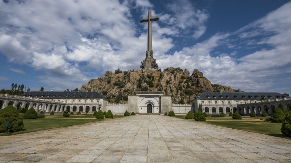 VENCEDORES Y VENCIDOS